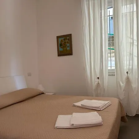 Silvia House Sea View * Levanto