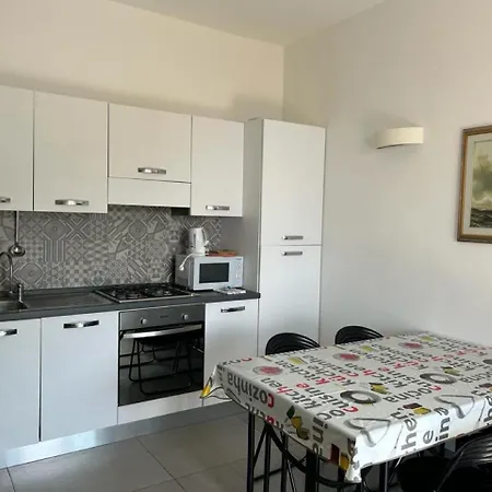 Silvia House Sea View * Levanto