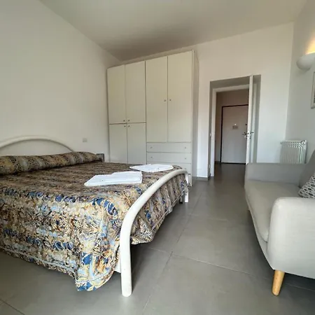 Silvia House Sea View Apartamento *