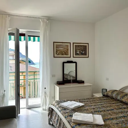 Silvia House Sea View * Levanto