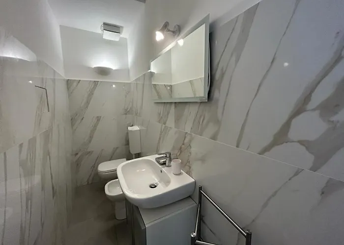 Silvia House Sea View *