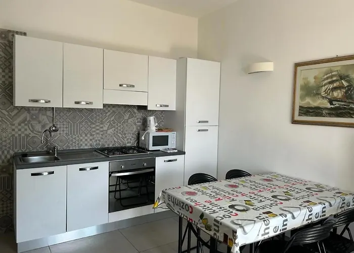 Silvia House Sea View * 레반토
