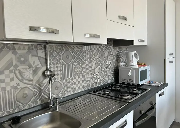 Silvia House Sea View * 레반토