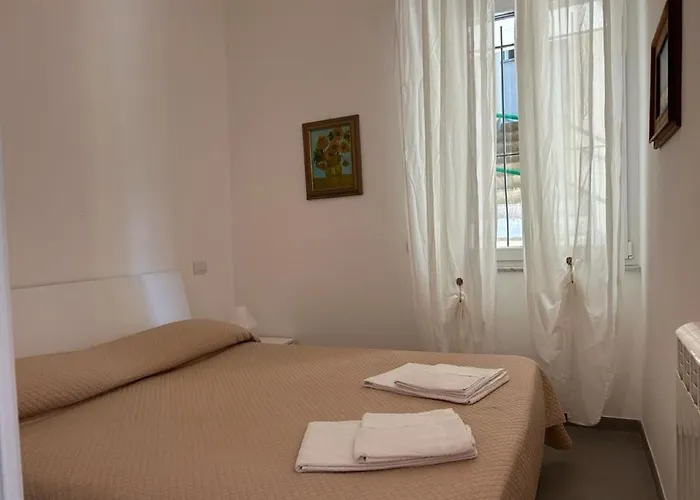 Silvia House Sea View * Levanto